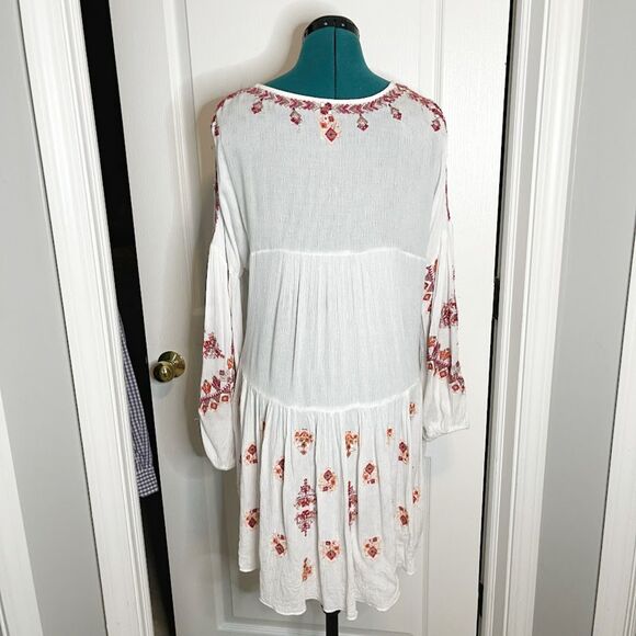 Free People Arianna Embroidered Button V Neck Ruffle Hem Tunic Peasant Blouse - Picture 2 of 14